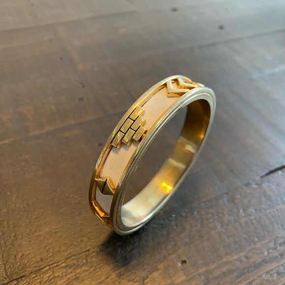 Gold Cuff House of Harlow Cuff Bracelet Aztec White - Picture 4 of 6